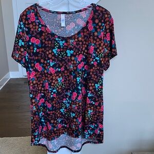 LuLaRoe Floral Short Sleeve Top